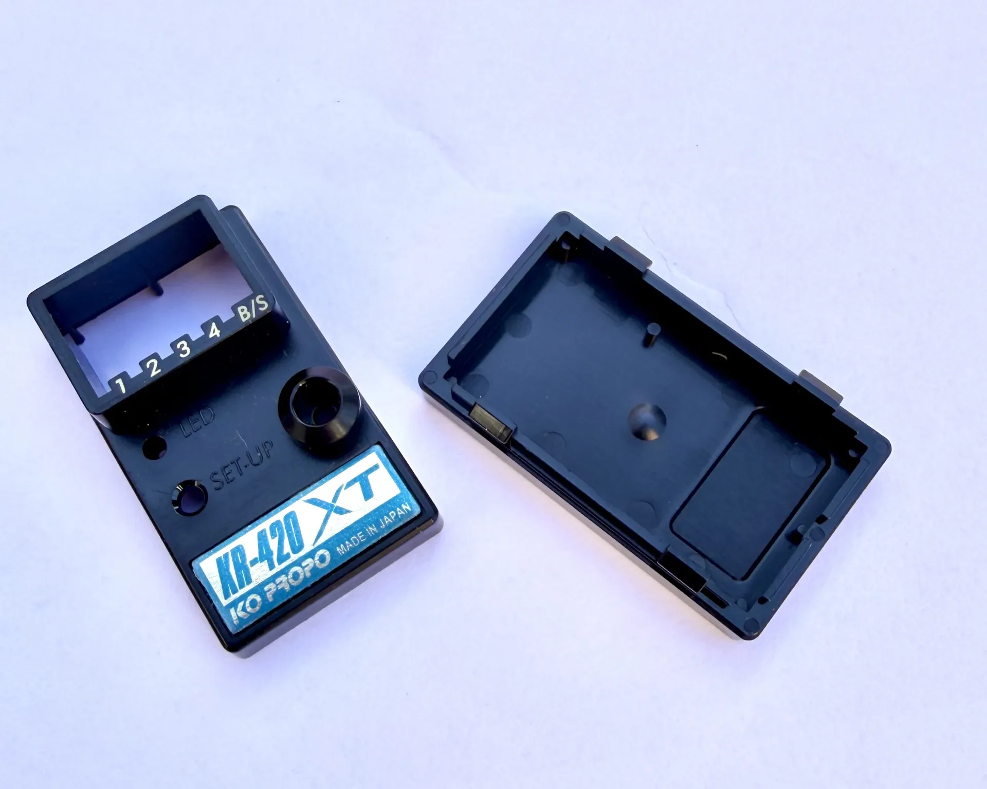 KO Propo Caja de Receptor tipo KR-242XT - imagen 1