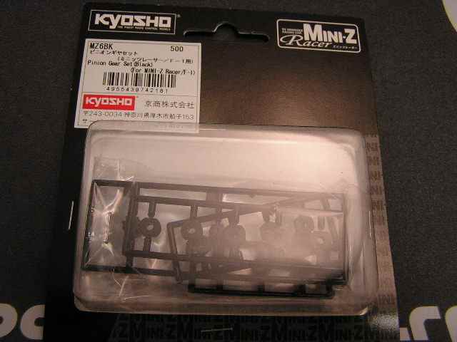 Nuts, spacers and plastic spare parts MiniZ MR02