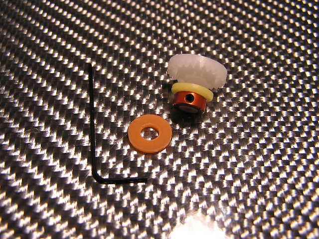 Light Slot Crown 1:32 28T Gold (0.75gr) 3/32