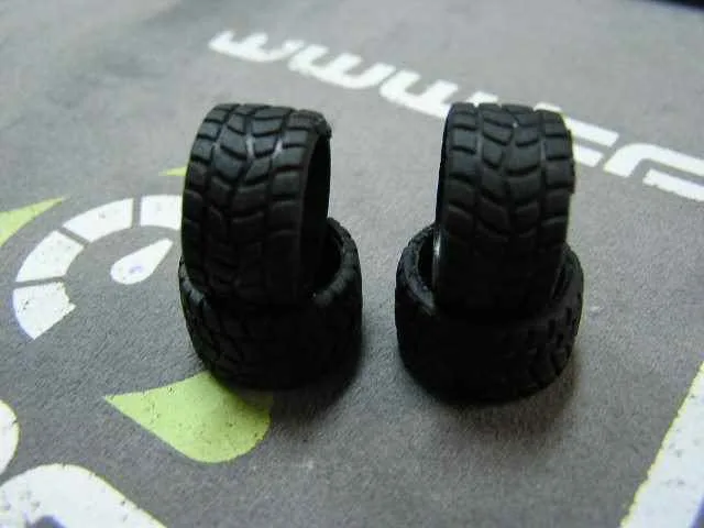 Reifen Kyosho Radial W36 20° Ancho (4 Stk)
